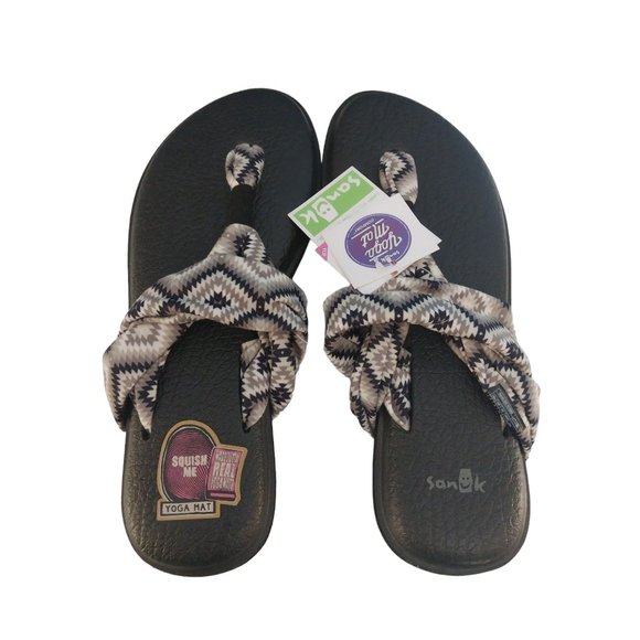 NWT Sanuk Yoga Mat Sling Back Flat Sandal Gray Black White Print New Sz 7 - Picture 3 of 12